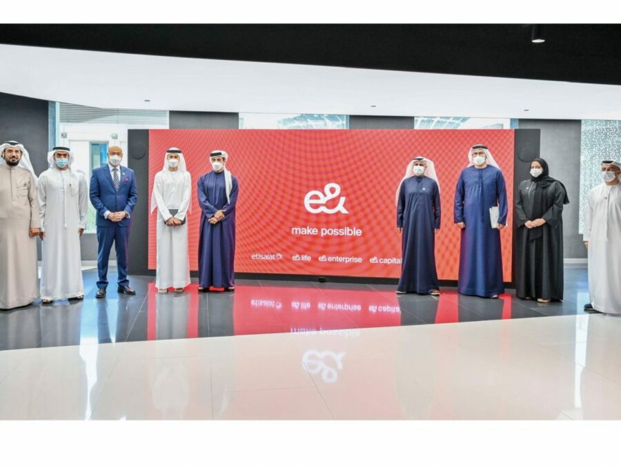 شراكة بين “إي&” الإماراتية و”ميتا” لتعزيز الابتكار