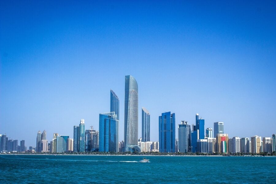 بدء الاكتتاب في الطرح الأولي العام لـADC الاماراتية في 12 مايو