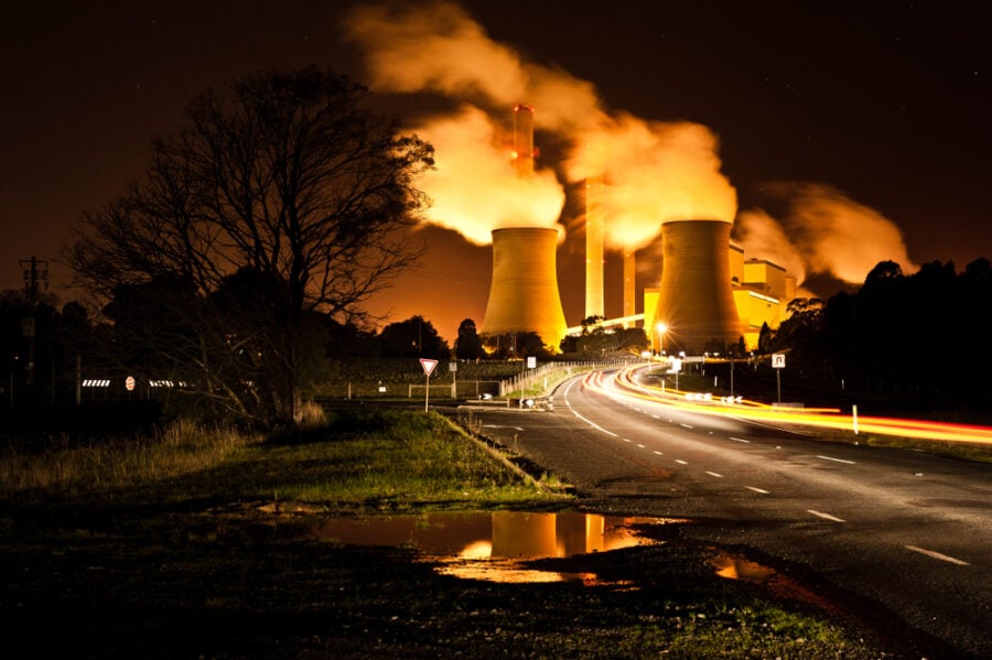 أهداف أوروبا “صفر انبعاثات” معلّقة.. الفحم عاد