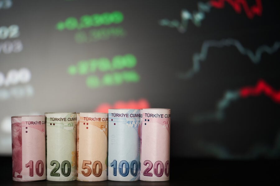 S&P: Turkish banks’ external loans subject them to danger