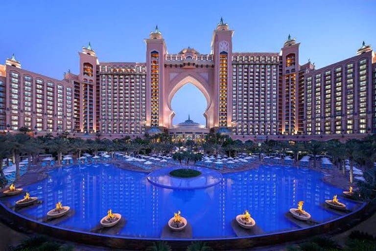 "جيه إل إل": تعافي قطاع السياحة يعزز انتعاش قطاع الفنادق في الإمارات