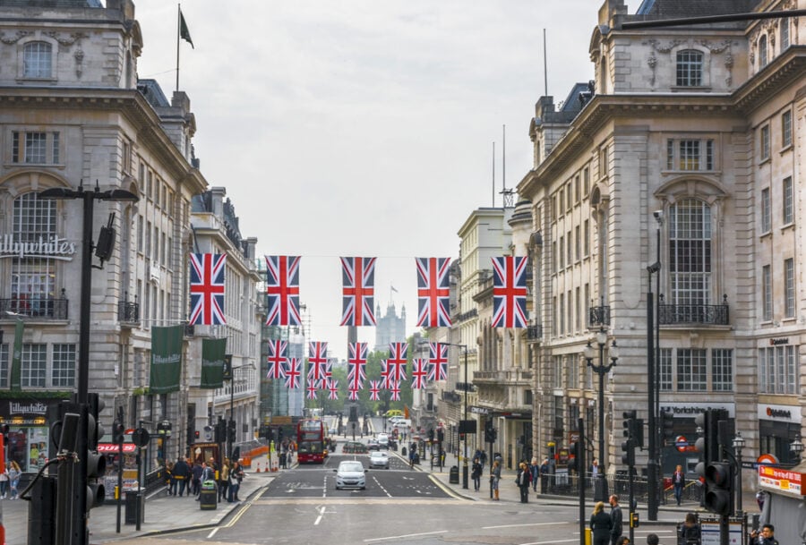 UK inflation rises to its highest level since 1982