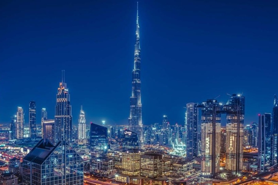 الإمارات: 27.4 مليار دولار حجم إنفاق السياح في 2021