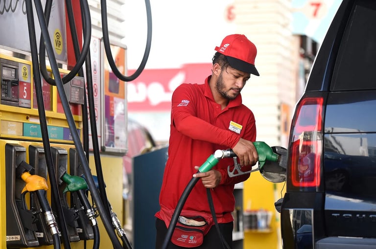 Fuel prices in the UAE fall again in September