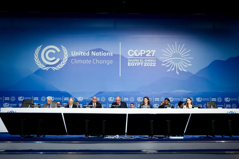 قادة العالم يتوافدون إلى "كوب 27" لمناقشة تعويضات عن تغير المناخ