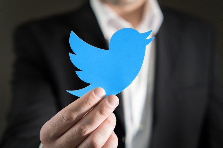 عائدات مزاد تويتر ضئيلة مقارنةً بالالتزامات المالية للشركة