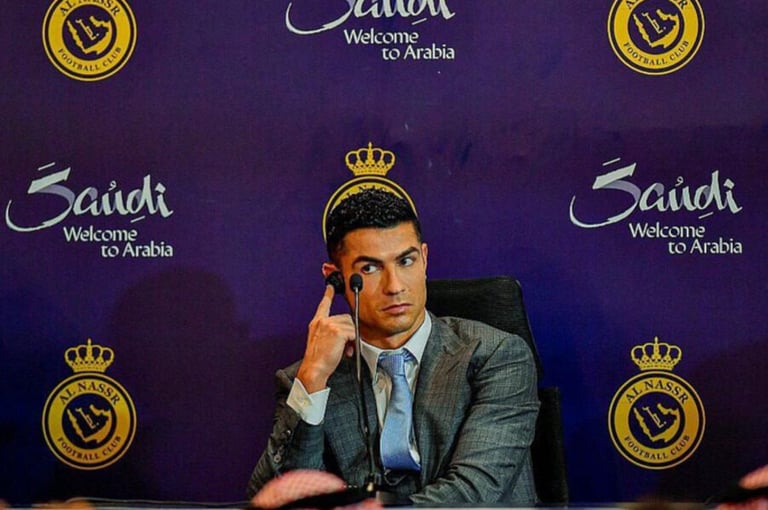 Ronaldo leaves his $300,000-per-month luxury hotel in Riyadh