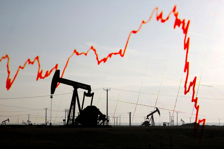 سقف الديون وعدم اليقين من الركود يلقي بظلاله على سوق النفط