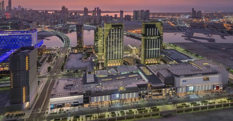 سوق أبوظبي العالمي يصدر لوائح خاصة بالفنادق والسياحة