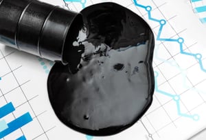 Oil prices stabilize awaiting FED interest rate decision, US stockpiles report