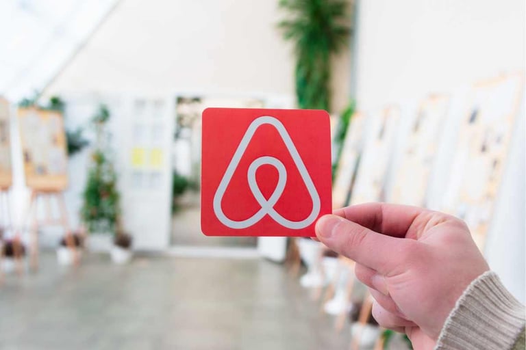 Airbnb (ABNB) Q3 Report: Bookings exceed 113 million