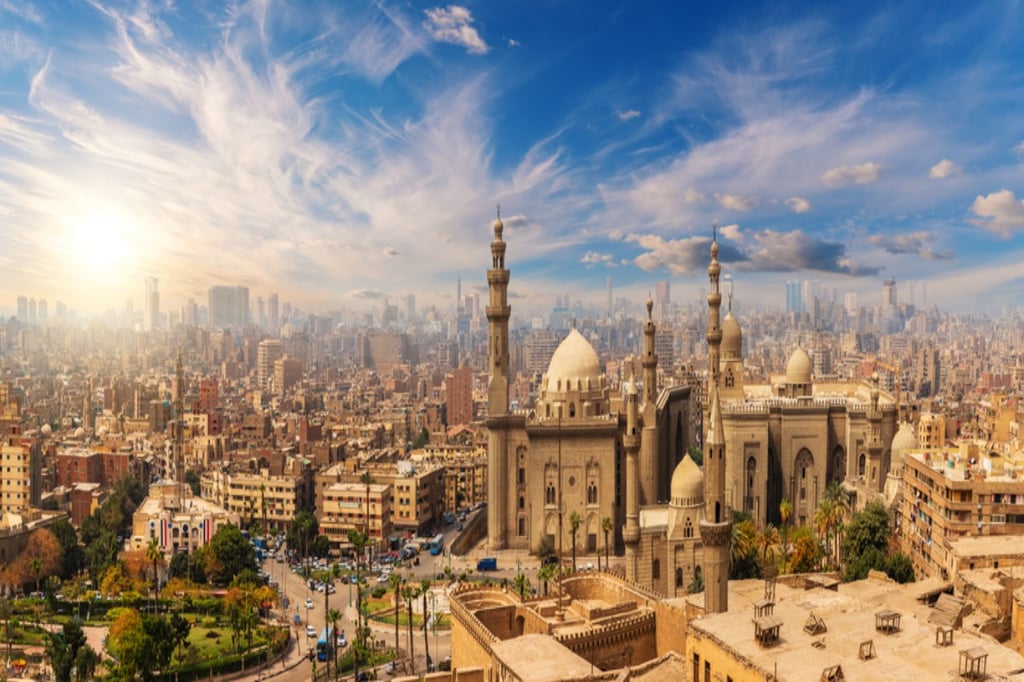Egypt moves to international debt markets, eyes Gulf currency-denominated bonds