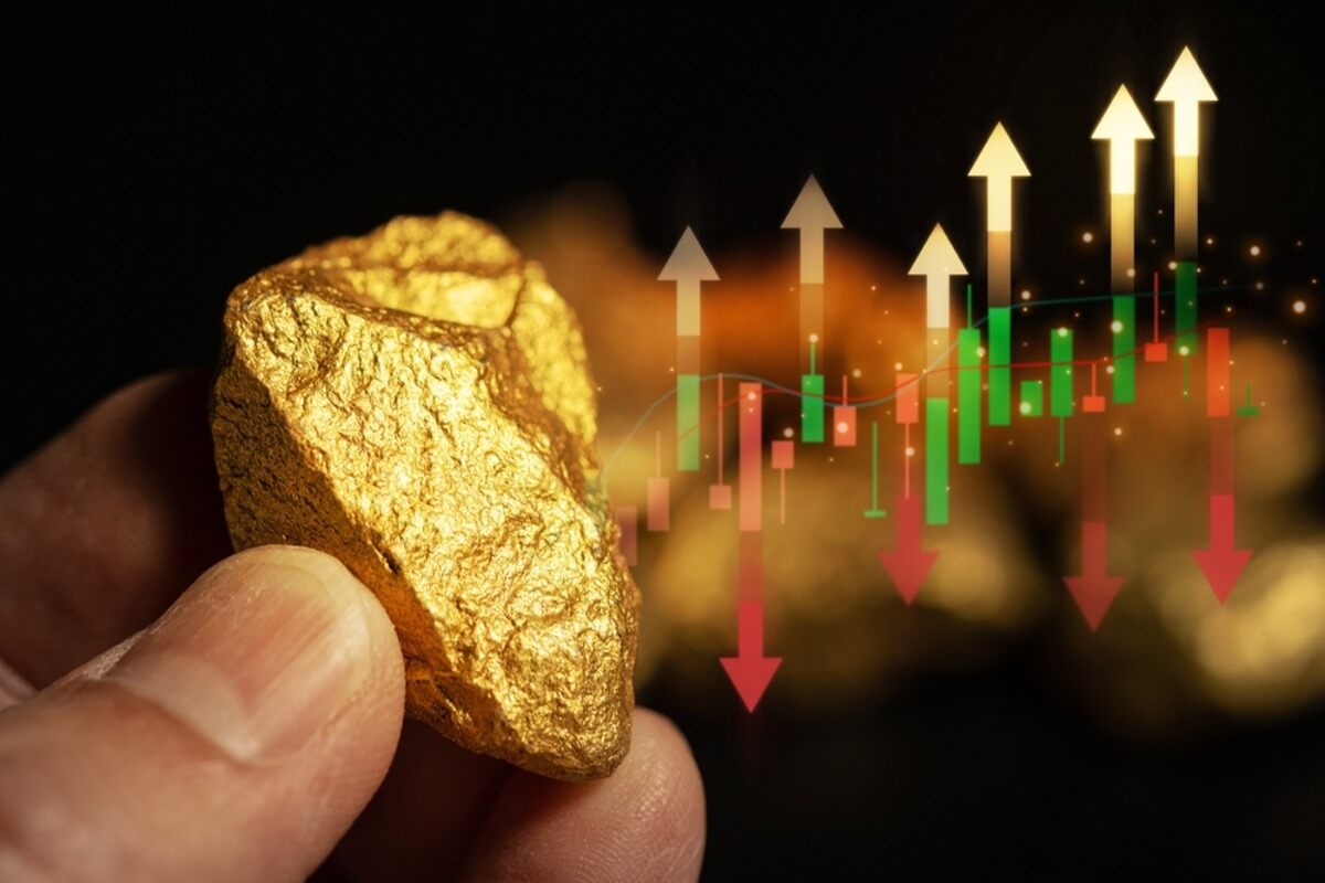 Gold continues upward trend, surpasses $2,030 mark