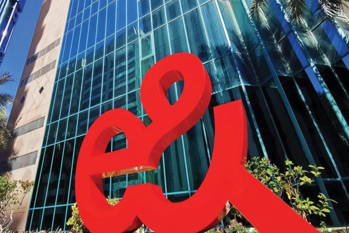 e& signs a green loan agreement worth AED366 million