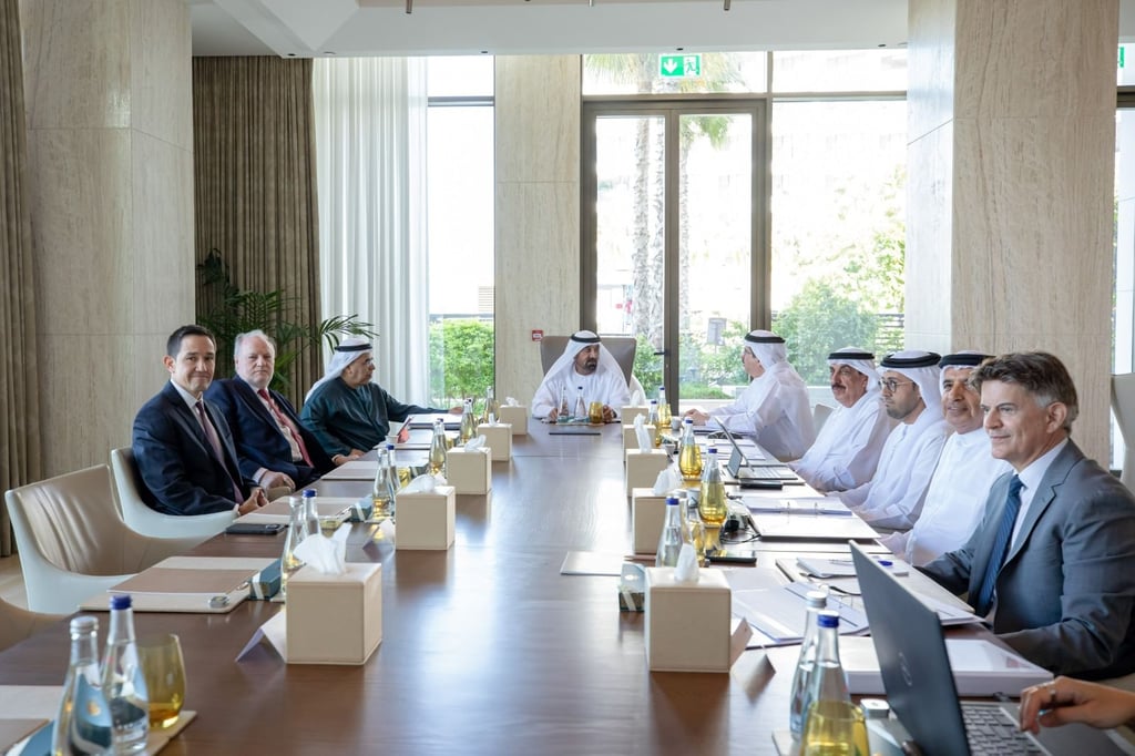 المجلس الأعلى للطاقة في دبي يعتمد مبادرات الطاقة الخضراء والمستدامة لدعم البنية التحتية