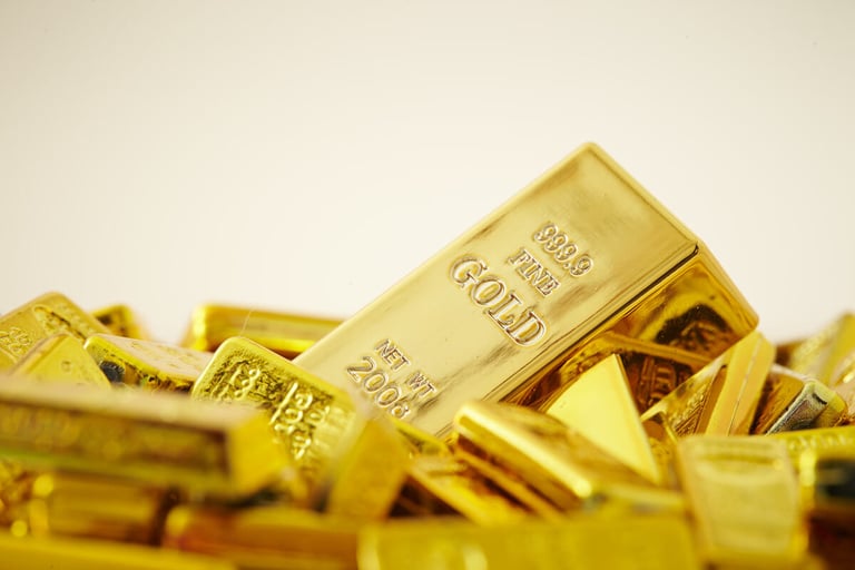 أسعار الذهب في الإمارات تحقق ذروة جديدة مع وصول السعر العالمي إلى مستوى قياسي بلغ 2,304.09 دولارًا