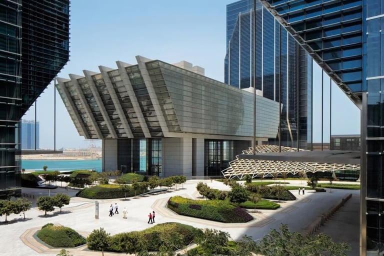 أكاديمية سوق أبوظبي العالمي و"إثارة" توقّعان مذكرة تفاهم لتطوير الجيل القادم من المواهب الإماراتية
