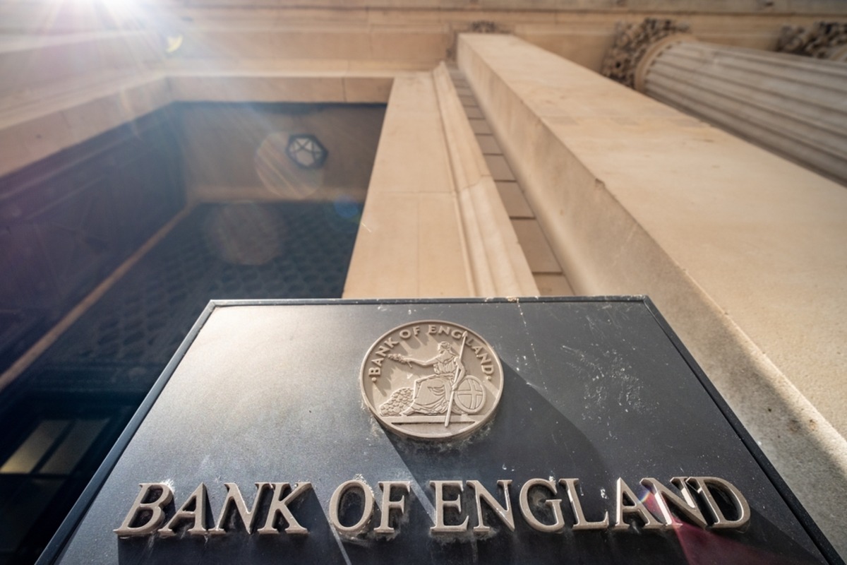 UK’s BoE leaves 5.25 percent interest rate untouched, pound weakens below 1.27 against US. dollar