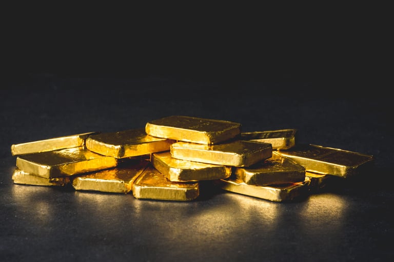 UAE gold prices decline marginally, global rates dip on stronger U.S. dollar
