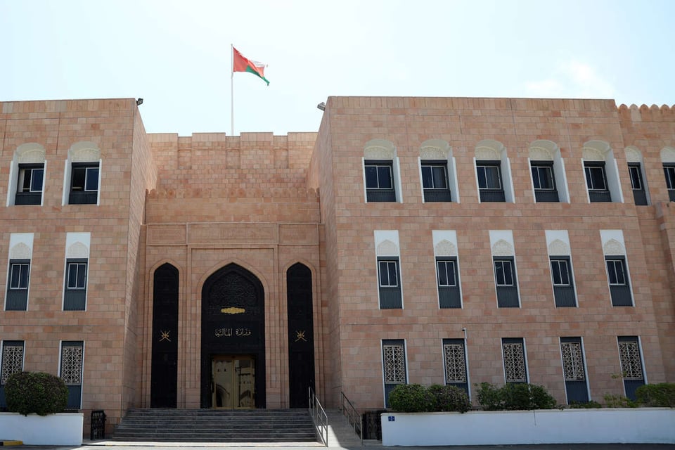 Oman cuts down public debt from $39.75 billion to $37.67 billion in first half of 2024