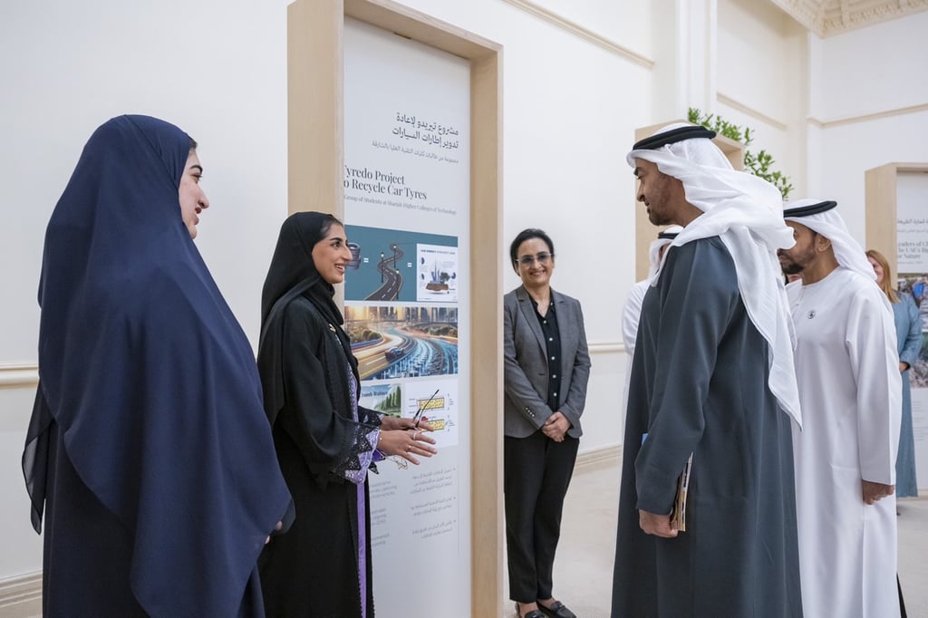 بمناسبة اليوم العالمي للبيئة.. رئيس دولة الإمارات يطّلع على عدد من مبادرات الاستدامة والأفكار البيئية المبتكرة