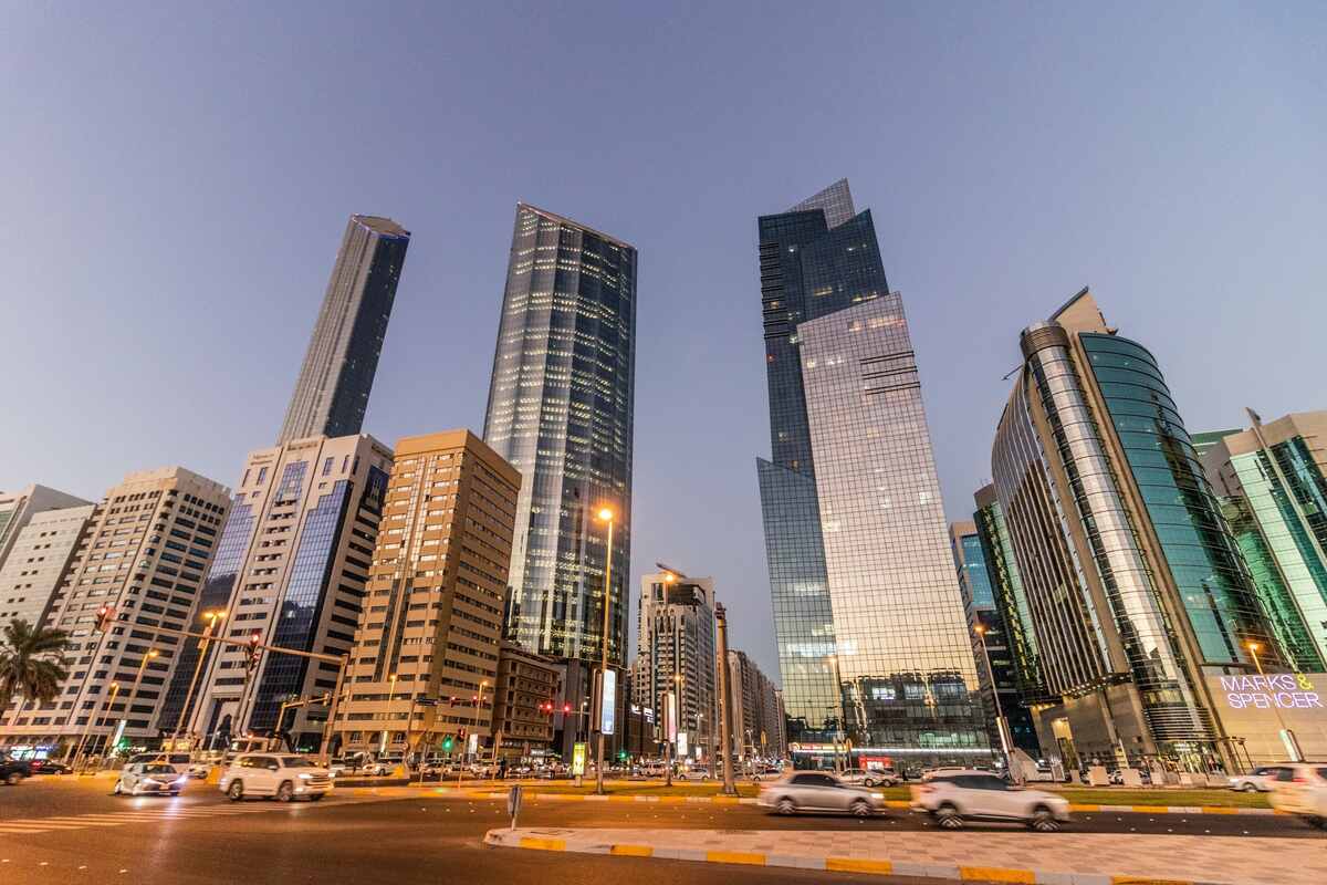 Abu Dhabi boosts traffic safety with new work accelerators plan