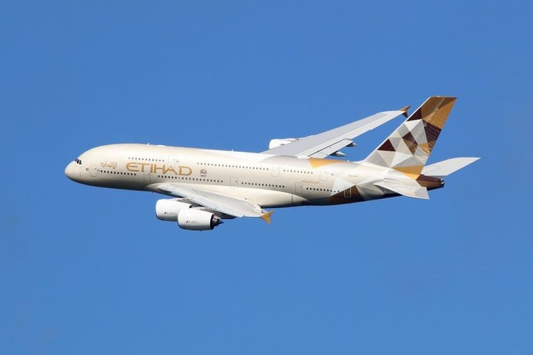 الاتحاد للطيران تعزز شبكتها عبر آسيا مع إطلاق طائرة A380 إلى سنغافورة وتشغيل 6 رحلات إضافية إلى تايلاند