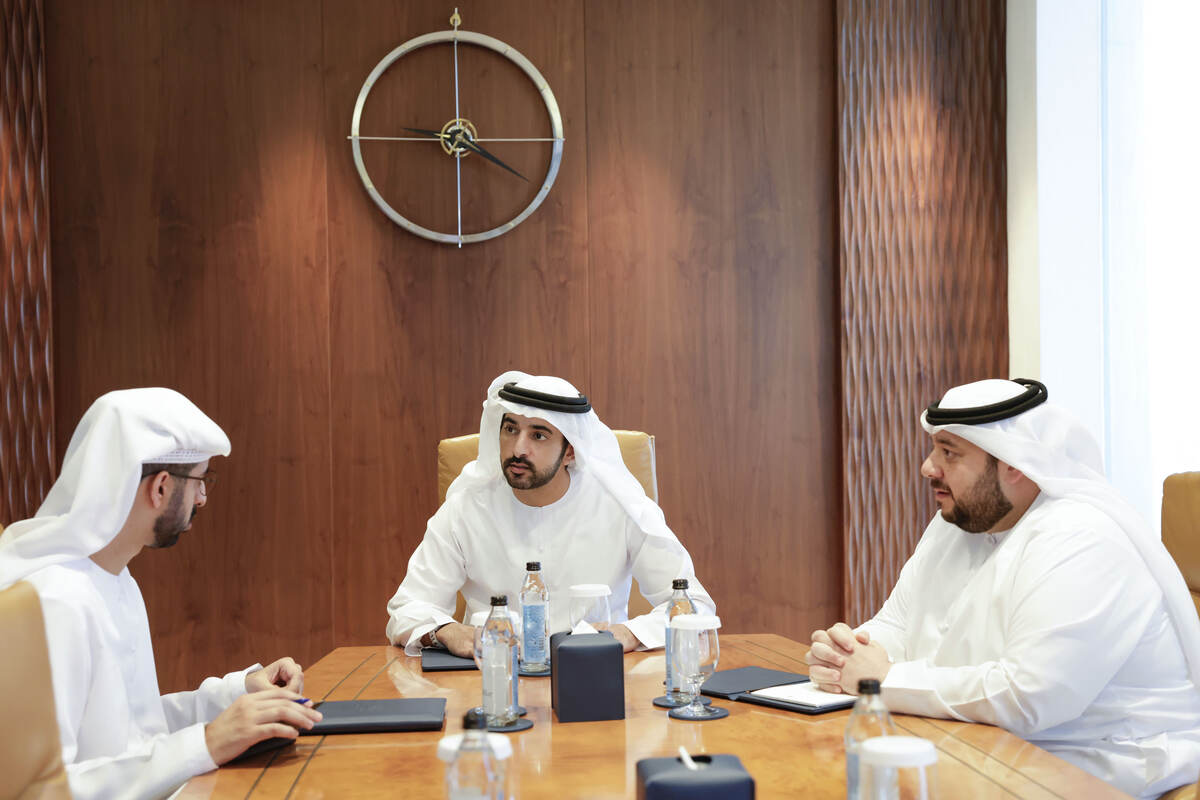 Sheikh Hamdan calls for accelerating efforts to boost UAE’s position as global investment hub