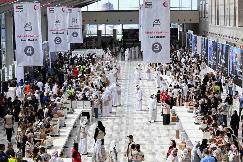 450 tons of aid prepared in Abu Dhabi, Dubai under ‘UAE Stands with Lebanon’ campaign