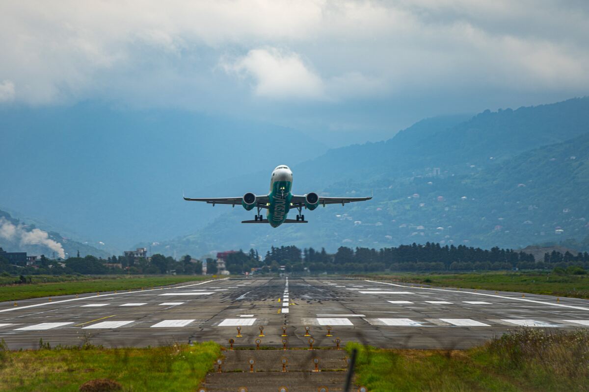 Saudi flynas partners with VCM on carbon offsetting, environmental protection, and sustainability