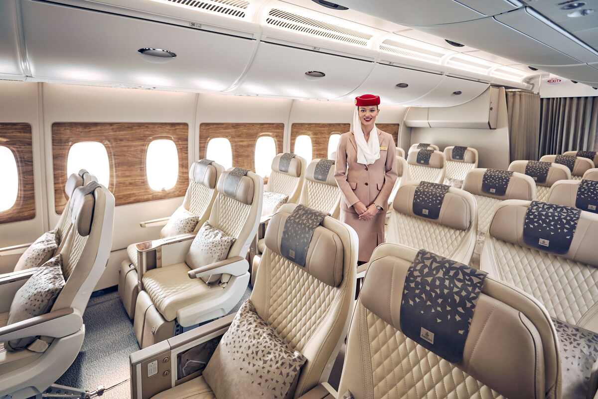 طيران الإمارات تعرض طائرة A380 بكسوتها الجديدة في معرض البحرين الدولي للطيران