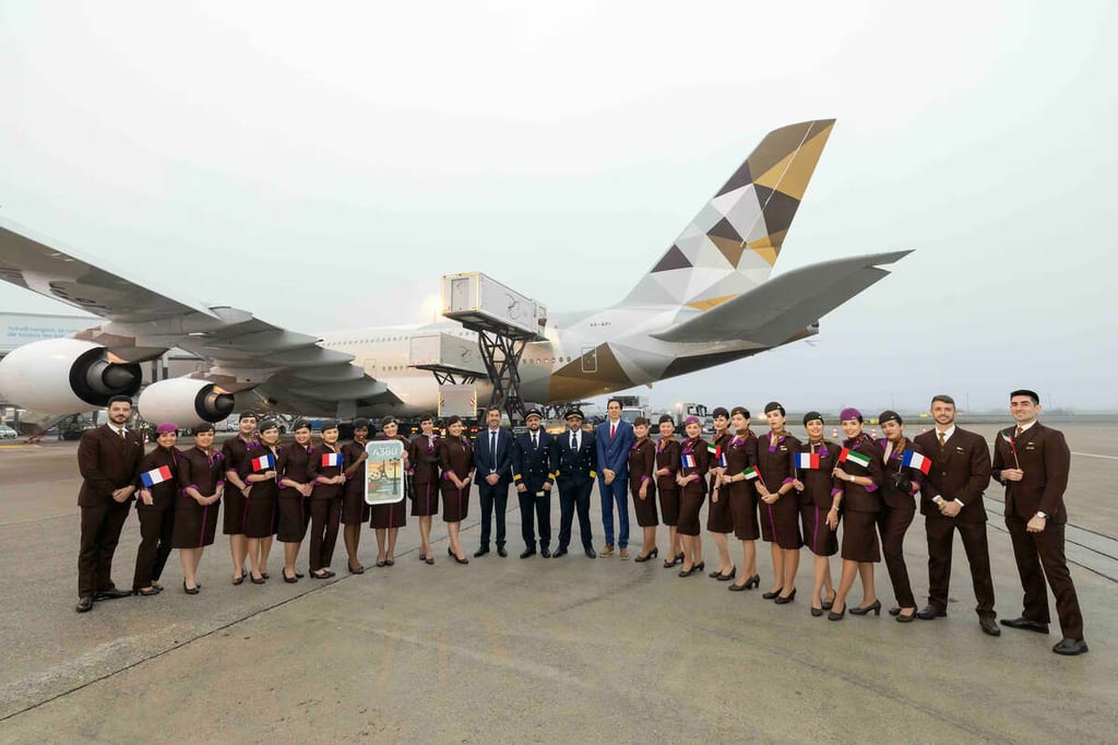 Etihad Airways A380 Paris