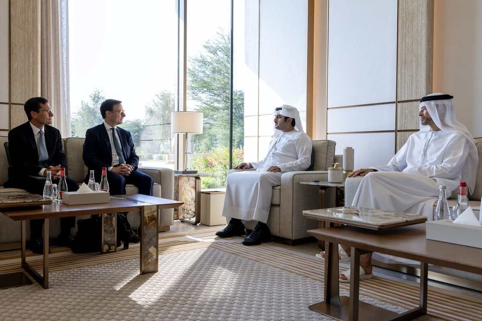 Sheikh Maktoum, Visa’s Oliver Jenkyn meet to advance innovation in fintech and digital financial services