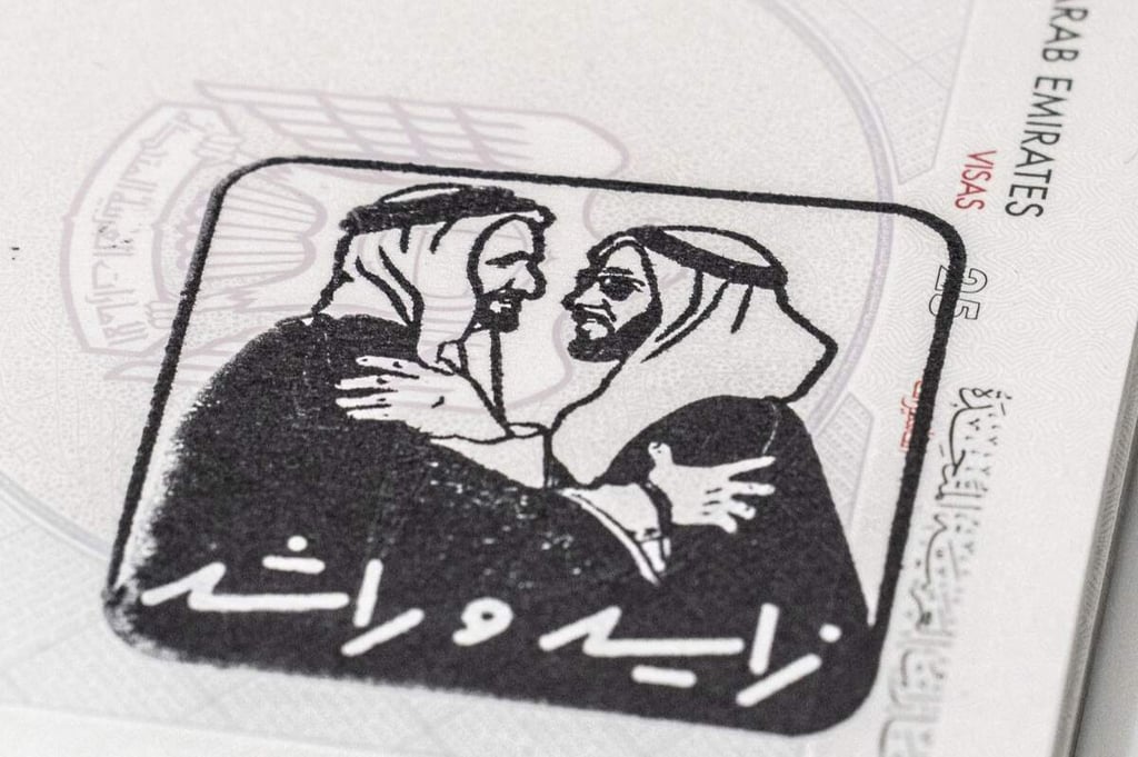 ترحيب استثنائي للمسافرين بختم الآباء المؤسسين ينتظر المسافرين عبر مطارات دبي