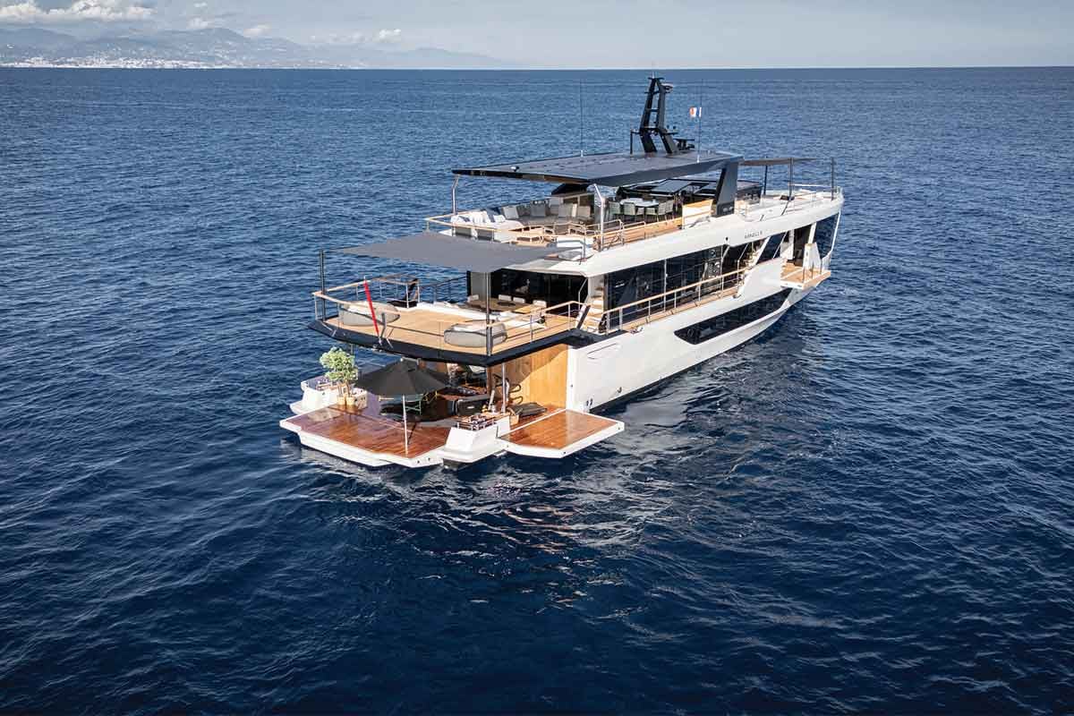 Numarine yacht