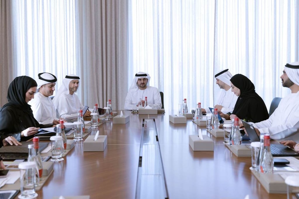 Sheikh Maktoum prioritizes financial sustainability to reinforce UAE’s global investment status