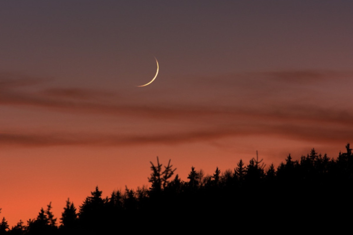 Crescent moon Saudi Arabia Ramadan