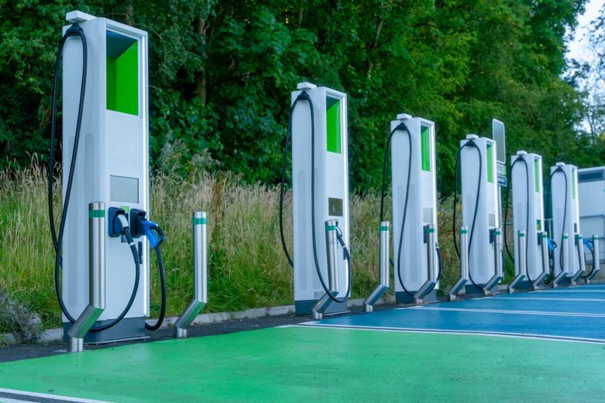 uae ev charging stations