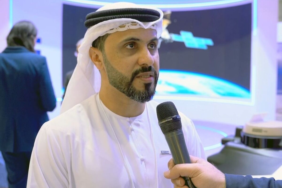 uae satellite manufacturing