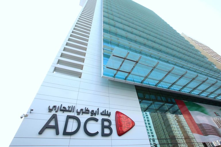 “إس آند بي” ترفع  تصنيف بنك أبوظبي التجاري  الائتماني إلى “A+” مع نظرة مستقبلية مستقرة