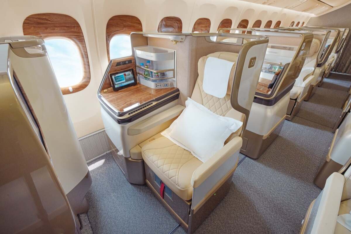 emirates retrofitted b777