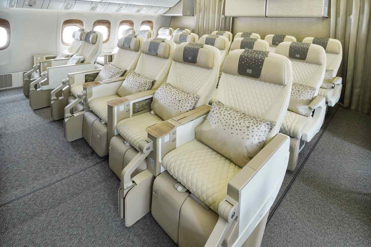 emirates retrofitted b777