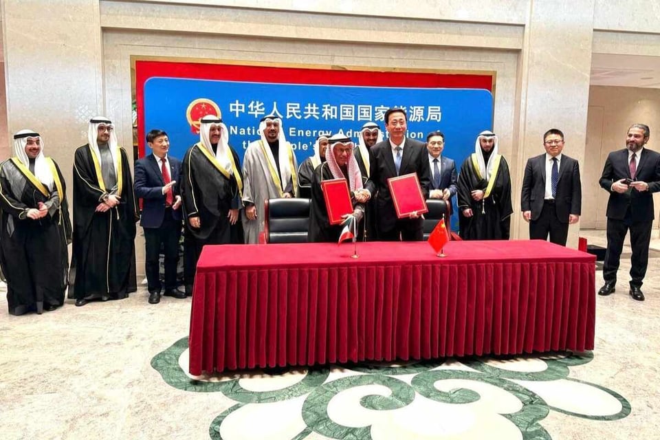 Kuwait, China establish framework agreement for renewable energy technology