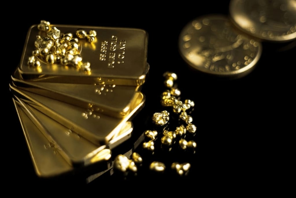 Dubai’s 24-carat gold price today drops above AED394, global rates near two-week high