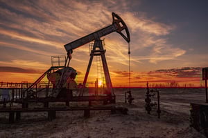 Crude oil prices hold steady at $65.36 amid trade tensions, economic data from China