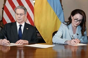 U.S.-Ukraine mineral deal signed between U.S. and Ukraine