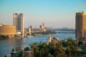 Egypt approves new Jarjoub Special Economic Zone, expands renewable energy with 900 megawatt solar projects