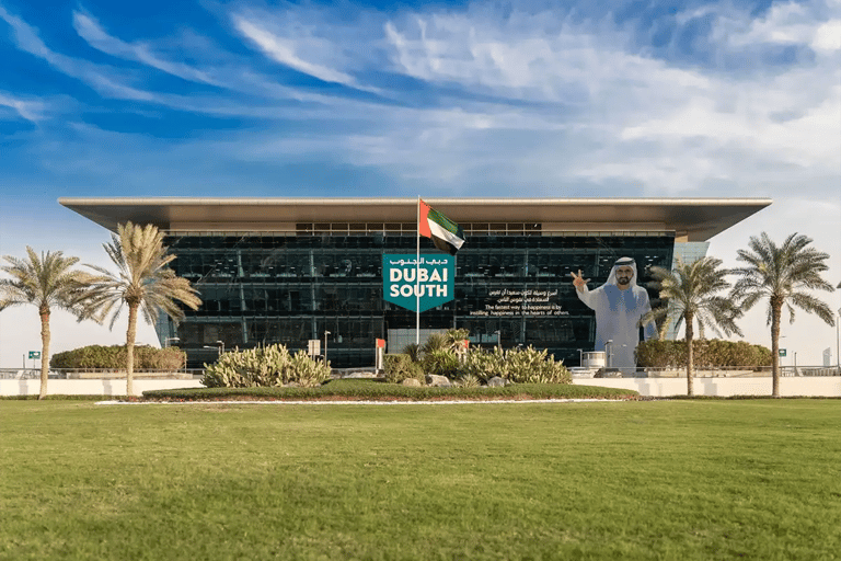 Dubai South unveils new multiuser logistics facilities at Logistics District