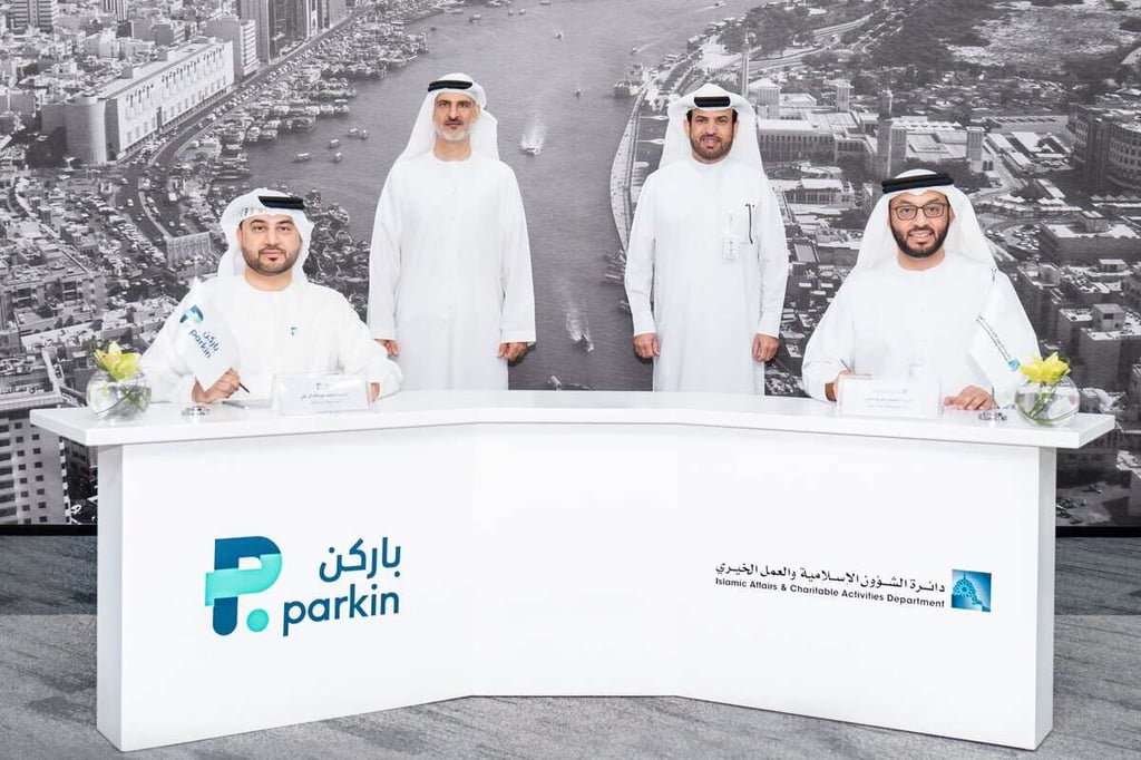 Dubai announces one-hour free parking around mosques during prayer times in new deal