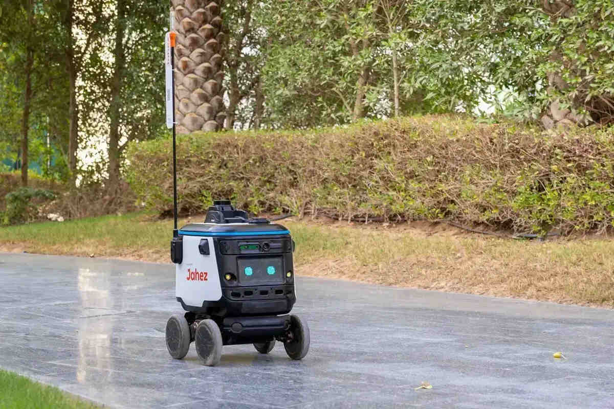 Saudi Arabia advances smart mobility efforts with pilot program for self-driving delivery vehicles